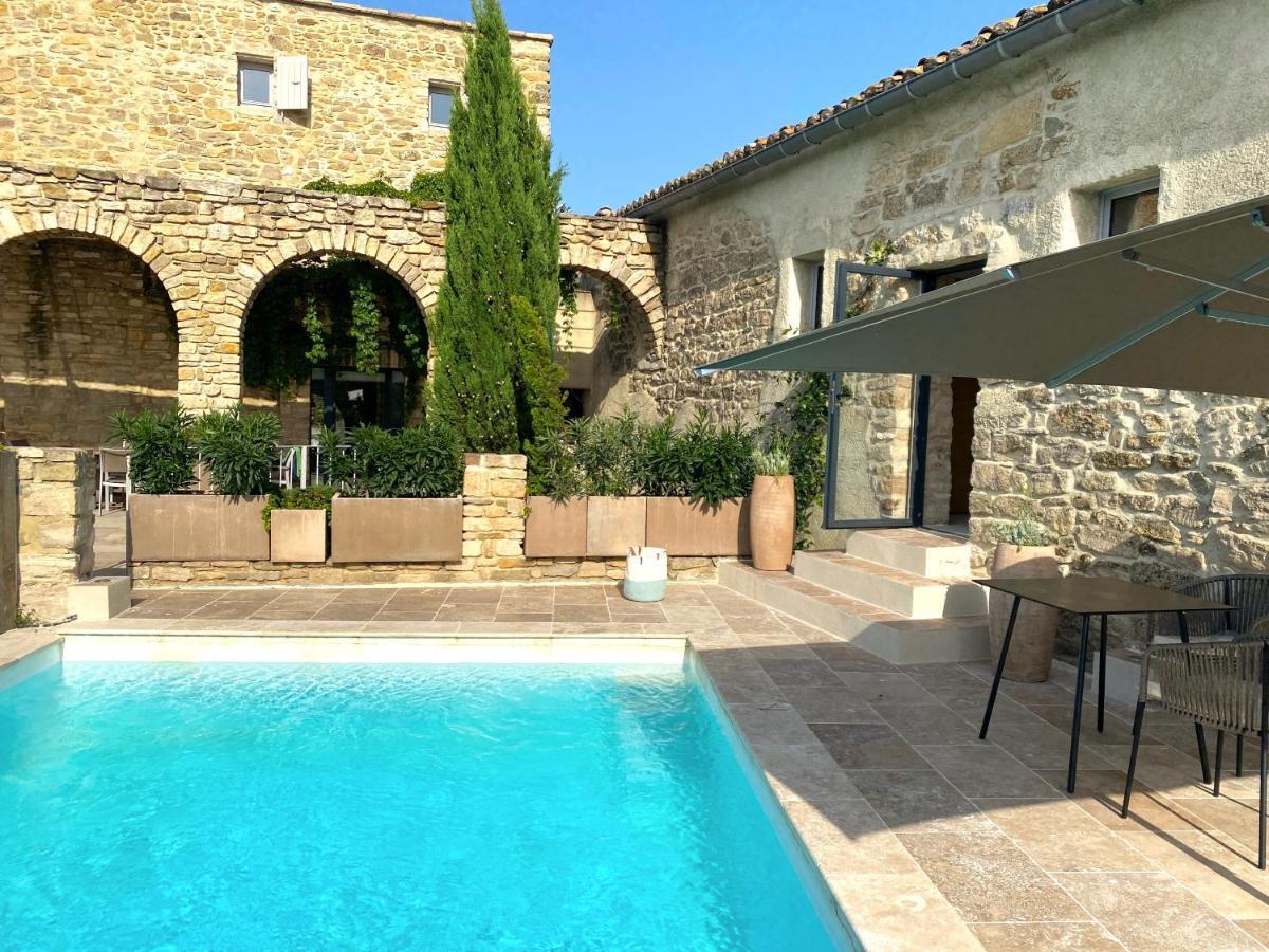 La Maison Des Vendangeurs - Table D'Hotes Le Soir Du Jeudi Au Dimanche- Jacuzzi - Balneo Spa - Acces Piscine Pour Toutes Les Chambres Sauf Studio Coquet- Piscine De Mai A Mi-Octobre Martignargues Exteriör bild