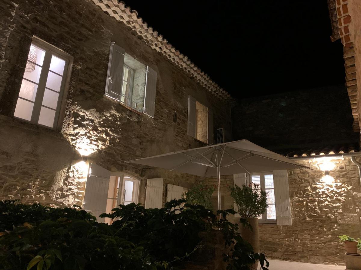 La Maison Des Vendangeurs - Table D'Hotes Le Soir Du Jeudi Au Dimanche- Jacuzzi - Balneo Spa - Acces Piscine Pour Toutes Les Chambres Sauf Studio Coquet- Piscine De Mai A Mi-Octobre Martignargues Exteriör bild