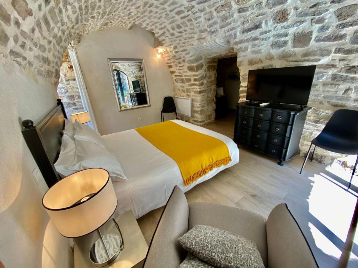 La Maison Des Vendangeurs - Table D'Hotes Le Soir Du Jeudi Au Dimanche- Jacuzzi - Balneo Spa - Acces Piscine Pour Toutes Les Chambres Sauf Studio Coquet- Piscine De Mai A Mi-Octobre Martignargues Exteriör bild