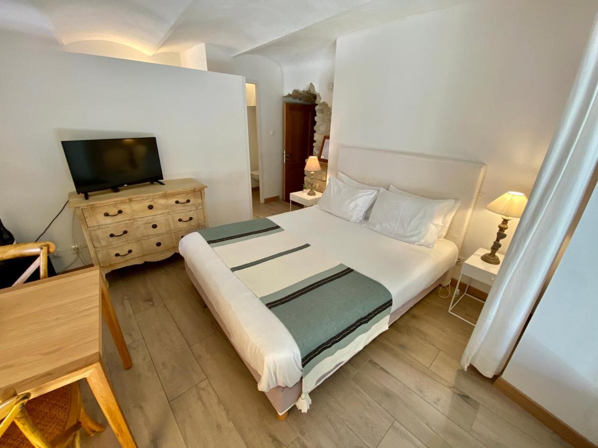La Maison Des Vendangeurs - Table D'Hotes Le Soir Du Jeudi Au Dimanche- Jacuzzi - Balneo Spa - Acces Piscine Pour Toutes Les Chambres Sauf Studio Coquet- Piscine De Mai A Mi-Octobre Martignargues Exteriör bild