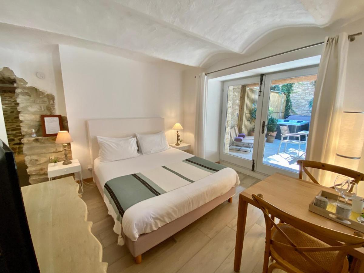 La Maison Des Vendangeurs - Table D'Hotes Le Soir Du Jeudi Au Dimanche- Jacuzzi - Balneo Spa - Acces Piscine Pour Toutes Les Chambres Sauf Studio Coquet- Piscine De Mai A Mi-Octobre Martignargues Exteriör bild