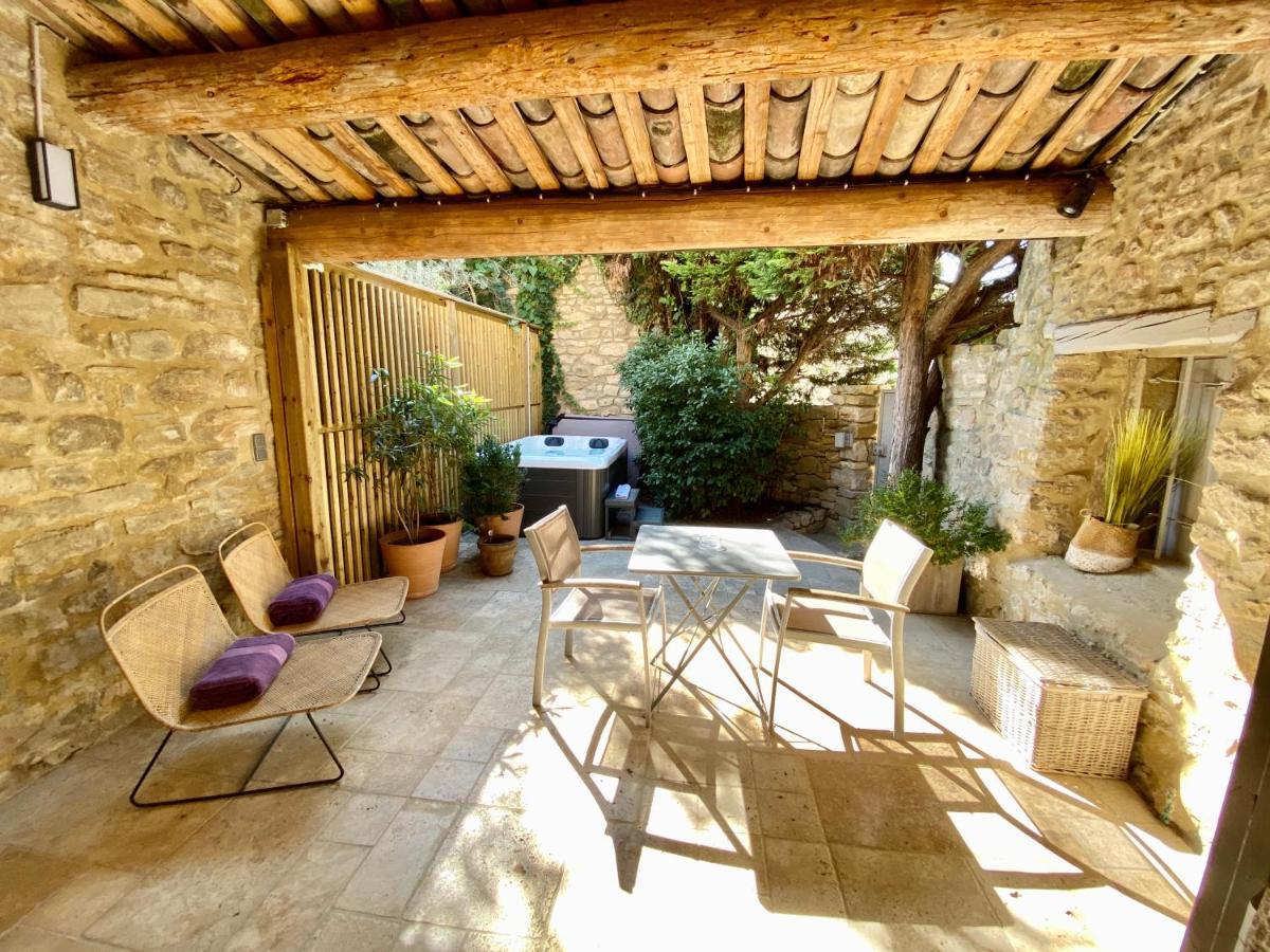 La Maison Des Vendangeurs - Table D'Hotes Le Soir Du Jeudi Au Dimanche- Jacuzzi - Balneo Spa - Acces Piscine Pour Toutes Les Chambres Sauf Studio Coquet- Piscine De Mai A Mi-Octobre Martignargues Exteriör bild