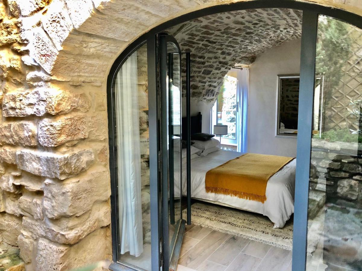 La Maison Des Vendangeurs - Table D'Hotes Le Soir Du Jeudi Au Dimanche- Jacuzzi - Balneo Spa - Acces Piscine Pour Toutes Les Chambres Sauf Studio Coquet- Piscine De Mai A Mi-Octobre Martignargues Exteriör bild